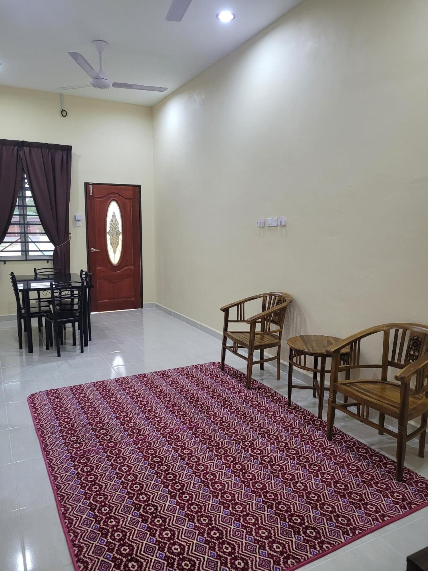 Homestay Haji Noor Tanah Merah  Bagian luar foto